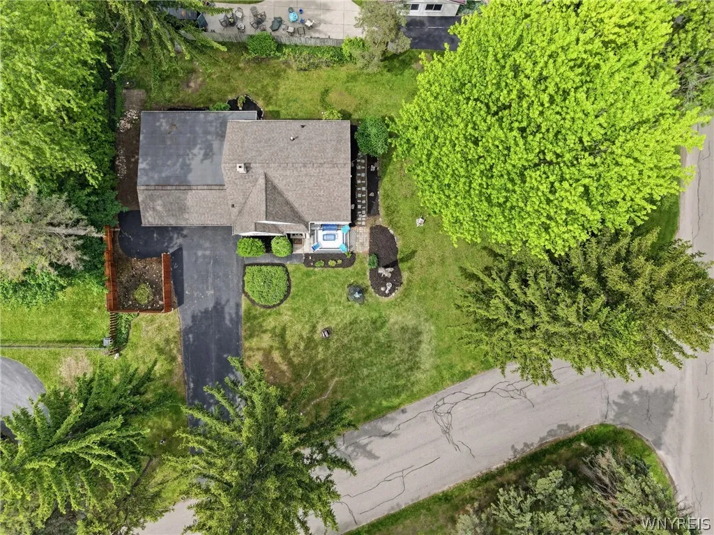 8730 Sunset Drive, Clarence, New York 14221, Clarence, New York 14221, 3 Bedroom Bedrooms, 6 Room Rooms,1 BathroomBathrooms,Residential,For Sale,8730 Sunset Drive, Clarence, New York 14221,0,B1708249