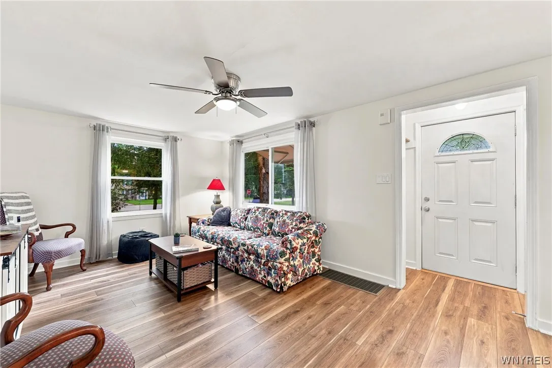8730 Sunset Drive, Clarence, New York 14221, Clarence, New York 14221, 3 Bedroom Bedrooms, 6 Room Rooms,1 BathroomBathrooms,Residential,For Sale,8730 Sunset Drive, Clarence, New York 14221,0,B1708249