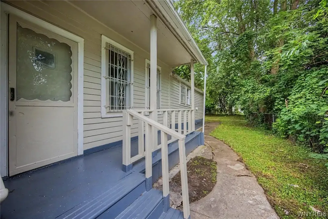 31 Pershing Avenue, Buffalo, New York 14211, Buffalo, New York 14211, 3 Bedroom Bedrooms, 7 Room Rooms,1 BathroomBathrooms,Residential,For Sale,31 Pershing Avenue, Buffalo, New York 14211,0,B1705941