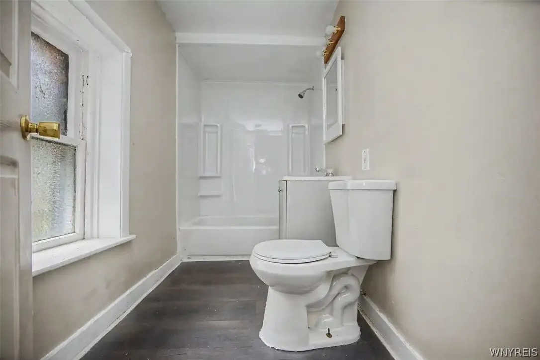 31 Pershing Avenue, Buffalo, New York 14211, Buffalo, New York 14211, 3 Bedroom Bedrooms, 7 Room Rooms,1 BathroomBathrooms,Residential,For Sale,31 Pershing Avenue, Buffalo, New York 14211,0,B1705941