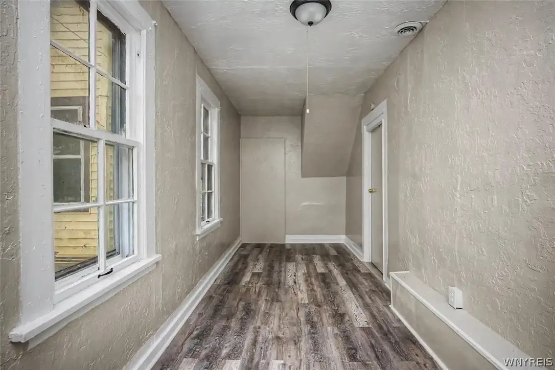 31 Pershing Avenue, Buffalo, New York 14211, Buffalo, New York 14211, 3 Bedroom Bedrooms, 7 Room Rooms,1 BathroomBathrooms,Residential,For Sale,31 Pershing Avenue, Buffalo, New York 14211,0,B1705941