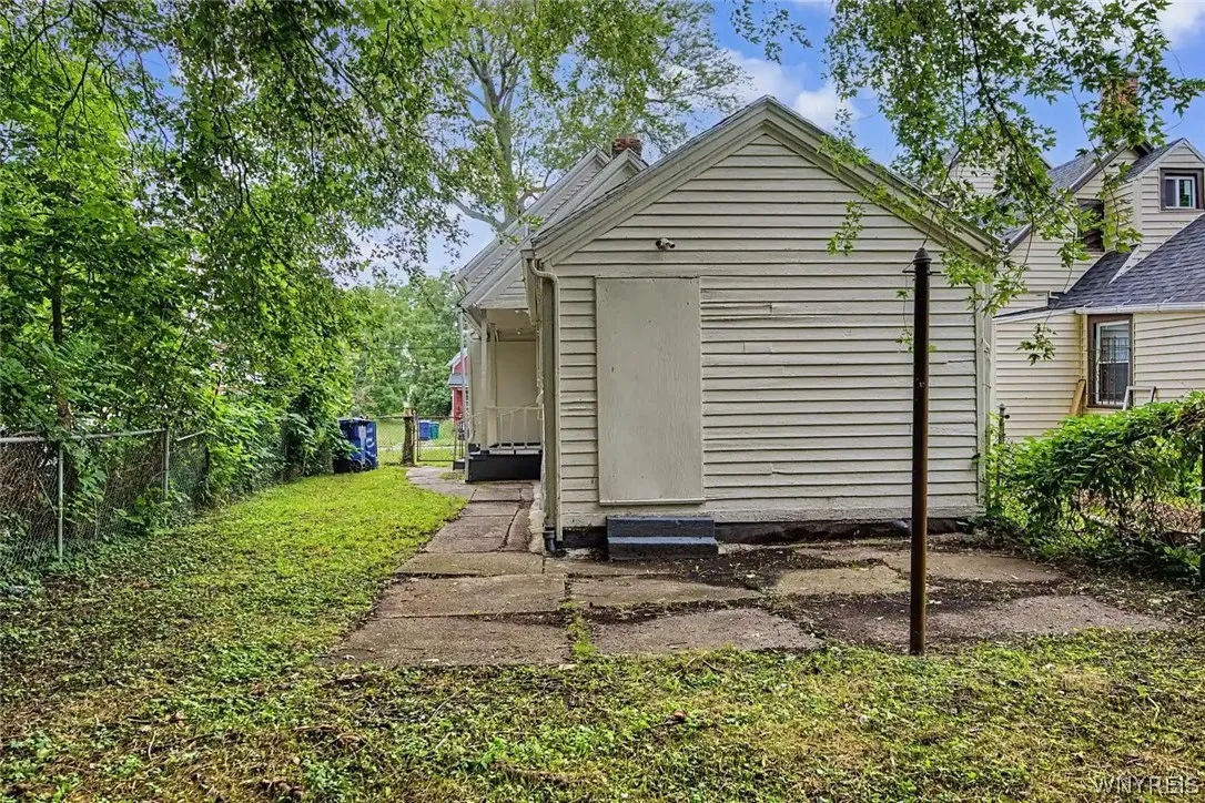 31 Pershing Avenue, Buffalo, New York 14211, Buffalo, New York 14211, 3 Bedroom Bedrooms, 7 Room Rooms,1 BathroomBathrooms,Residential,For Sale,31 Pershing Avenue, Buffalo, New York 14211,0,B1705941