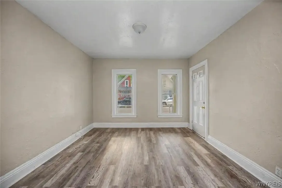 31 Pershing Avenue, Buffalo, New York 14211, Buffalo, New York 14211, 3 Bedroom Bedrooms, 7 Room Rooms,1 BathroomBathrooms,Residential,For Sale,31 Pershing Avenue, Buffalo, New York 14211,0,B1705941