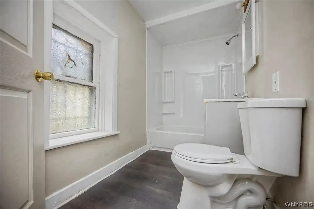 31 Pershing Avenue, Buffalo, New York 14211, Buffalo, New York 14211, 3 Bedroom Bedrooms, 7 Room Rooms,1 BathroomBathrooms,Residential,For Sale,31 Pershing Avenue, Buffalo, New York 14211,0,B1705941