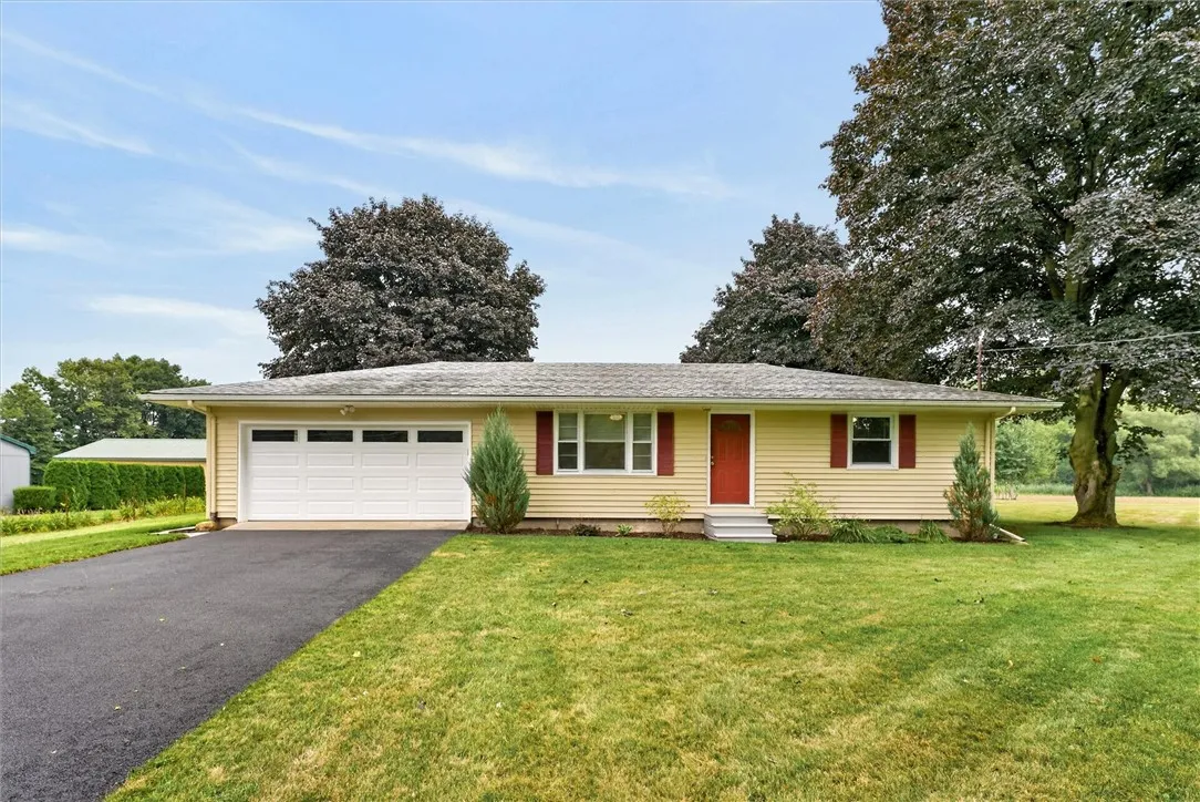 2173 Carter Road, Phelps, New York 14456, Geneva Town, New York 14456, 2 Bedroom Bedrooms, 4 Room Rooms,1 BathroomBathrooms,Residential,Closed,2173 Carter Road, Phelps, New York 14456,0,R1707738