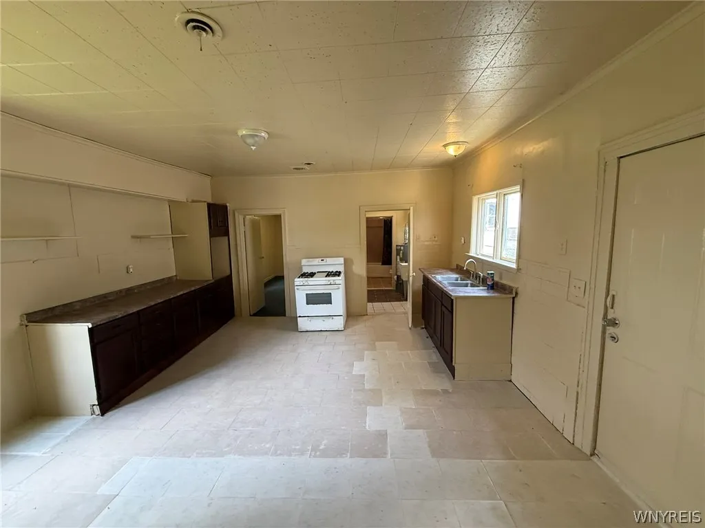 459 Plymouth Avenue, Buffalo, New York 14213, Buffalo, New York 14213, 4 Bedroom Bedrooms, 6 Room Rooms,1 BathroomBathrooms,Residential,For Sale,459 Plymouth Avenue, Buffalo, New York 14213,0,B1708447