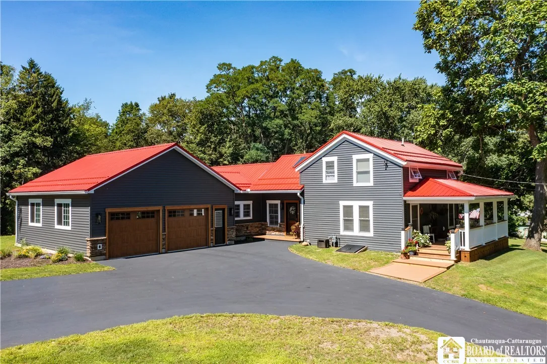 30 Oak Street, Westfield, New York 14787, Westfield, New York 14787, 3 Bedroom Bedrooms, 8 Room Rooms,2 BathroomBathrooms,Residential,Closed,30 Oak Street, Westfield, New York 14787,0,R1701908