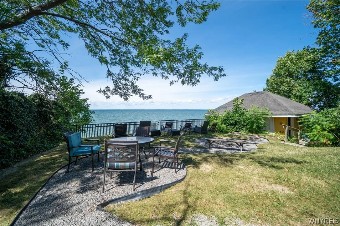 4904 Lake Shore Road, Hamburg, New York 14075, Hamburg, New York 14075, 10 Room Rooms,Commercial Sale,For Sale,4904 Lake Shore Road, Hamburg, New York 14075,0,B1708473