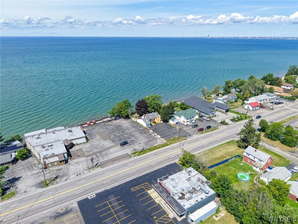 4904 Lake Shore Road, Hamburg, New York 14075, Hamburg, New York 14075, 10 Room Rooms,Commercial Sale,For Sale,4904 Lake Shore Road, Hamburg, New York 14075,0,B1708473