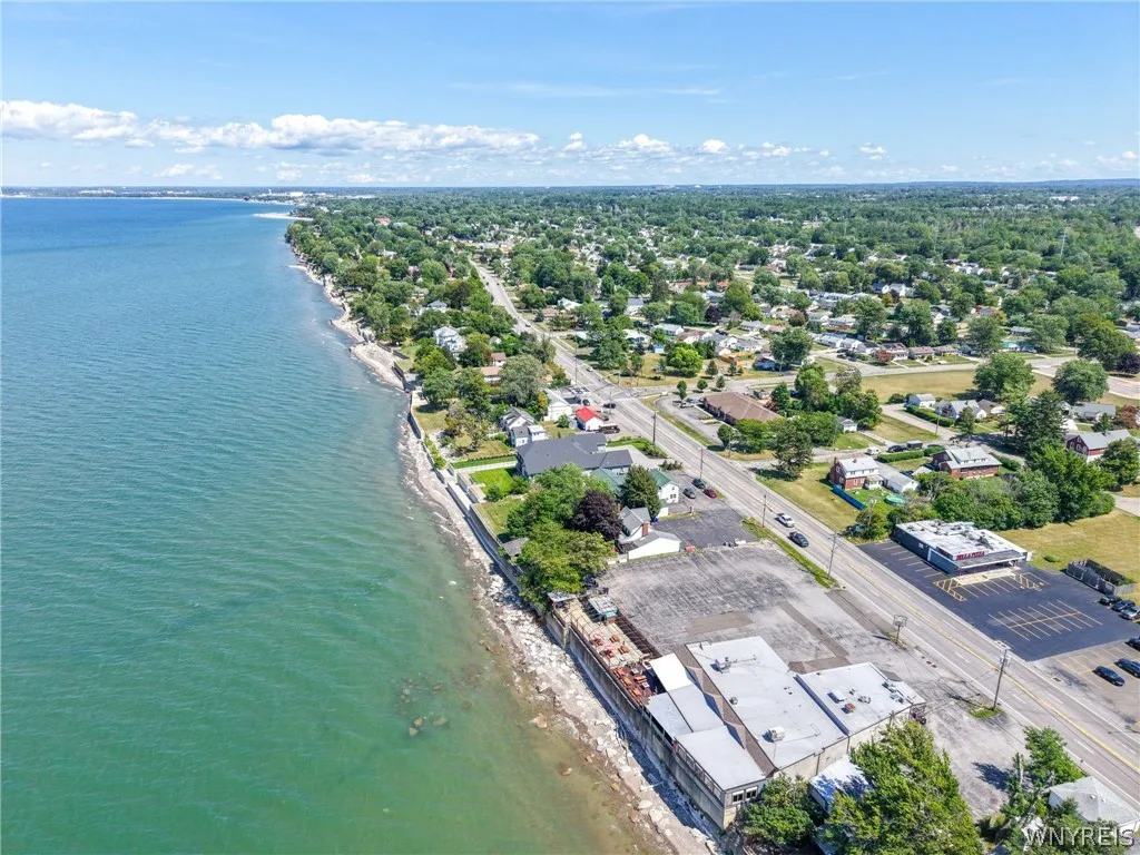 4904 Lake Shore Road, Hamburg, New York 14075, Hamburg, New York 14075, 10 Room Rooms,Commercial Sale,For Sale,4904 Lake Shore Road, Hamburg, New York 14075,0,B1708473