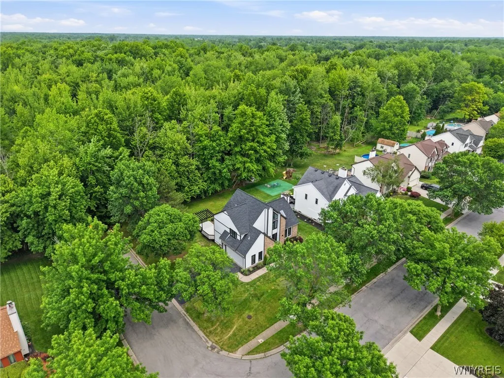 113 Meadow Spring Lane, Amherst, New York 14051, Amherst, New York 14051, 3 Bedroom Bedrooms, 10 Room Rooms,2 BathroomBathrooms,Residential,For Sale,113 Meadow Spring Lane, Amherst, New York 14051,0,B1708640