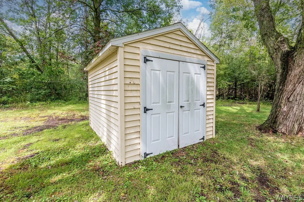 868 Alt Boulevard, Grand Island, New York 14072, Grand Island, New York 14072, 3 Bedroom Bedrooms, 8 Room Rooms,1 BathroomBathrooms,Residential,For Sale,868 Alt Boulevard, Grand Island, New York 14072,0,B1707704