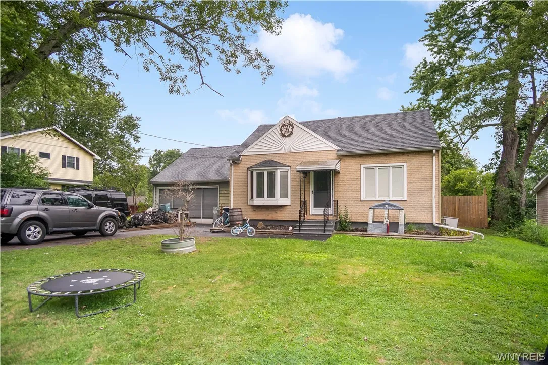 1551 Cox Road, Grand Island, New York 14072, Grand Island, New York 14072, 4 Bedroom Bedrooms, 6 Room Rooms,2 BathroomBathrooms,Residential,For Sale,1551 Cox Road, Grand Island, New York 14072,0,B1708658