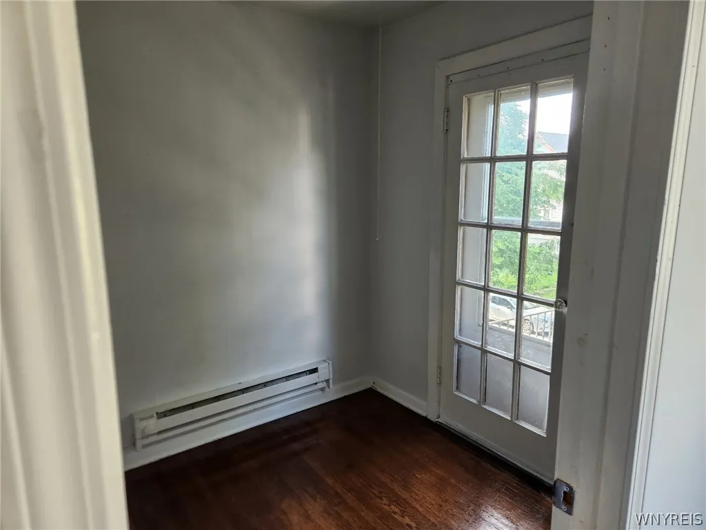 325 Breckenridge Street, Buffalo, New York 14213, Buffalo, New York 14213, 2 Bedroom Bedrooms, 7 Room Rooms,1 BathroomBathrooms,Residential Lease,For Rent,325 Breckenridge Street, Buffalo, New York 14213,0,B1708753