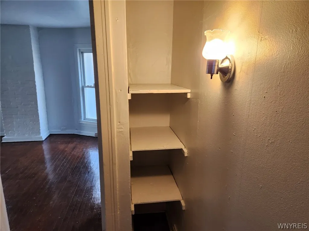 325 Breckenridge Street, Buffalo, New York 14213, Buffalo, New York 14213, 2 Bedroom Bedrooms, 7 Room Rooms,1 BathroomBathrooms,Residential Lease,For Rent,325 Breckenridge Street, Buffalo, New York 14213,0,B1708753