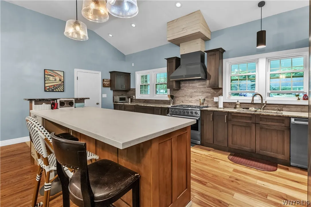 20 Nieman Drive, Orchard Park, New York 14127, Orchard Park, New York 14127, 4 Bedroom Bedrooms, 8 Room Rooms,2 BathroomBathrooms,Residential,For Sale,20 Nieman Drive, Orchard Park, New York 14127,0,B1708752