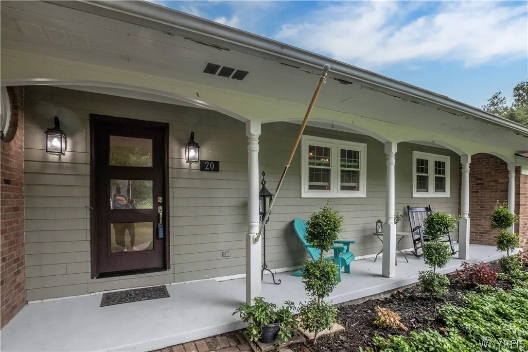 20 Nieman Drive, Orchard Park, New York 14127, Orchard Park, New York 14127, 4 Bedroom Bedrooms, 8 Room Rooms,2 BathroomBathrooms,Residential,For Sale,20 Nieman Drive, Orchard Park, New York 14127,0,B1708752