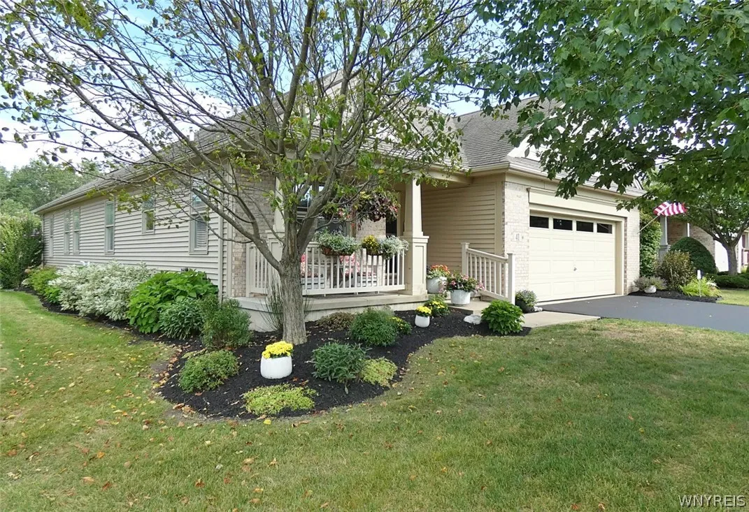 41 Springbrook Shores Drive, Elma, New York 14059, Elma, New York 14059, 3 Bedroom Bedrooms, 7 Room Rooms,2 BathroomBathrooms,Residential,Closed,41 Springbrook Shores Drive, Elma, New York 14059,0,B1708778
