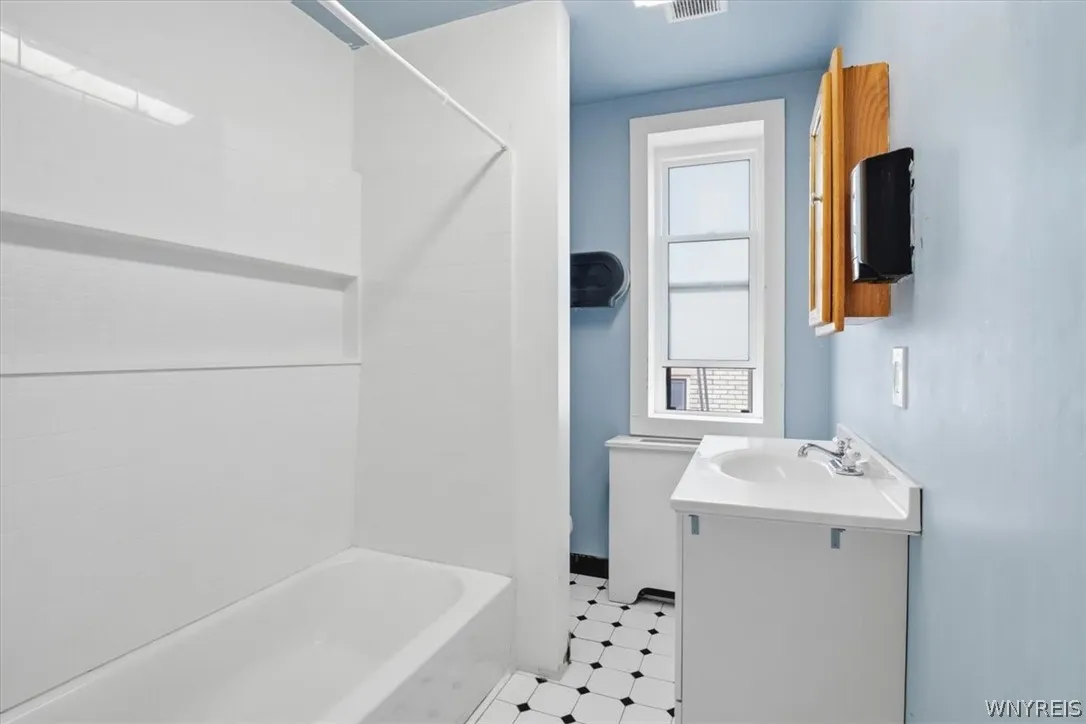 2452 Delaware Avenue, Buffalo, New York 14216, Buffalo, New York 14216, 7 Bedroom Bedrooms, 14 Room Rooms,2 BathroomBathrooms,Residential,For Sale,2452 Delaware Avenue, Buffalo, New York 14216,0,B1708702