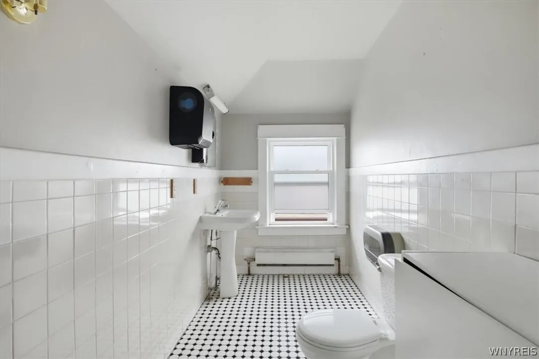 2452 Delaware Avenue, Buffalo, New York 14216, Buffalo, New York 14216, 7 Bedroom Bedrooms, 14 Room Rooms,2 BathroomBathrooms,Residential,For Sale,2452 Delaware Avenue, Buffalo, New York 14216,0,B1708702