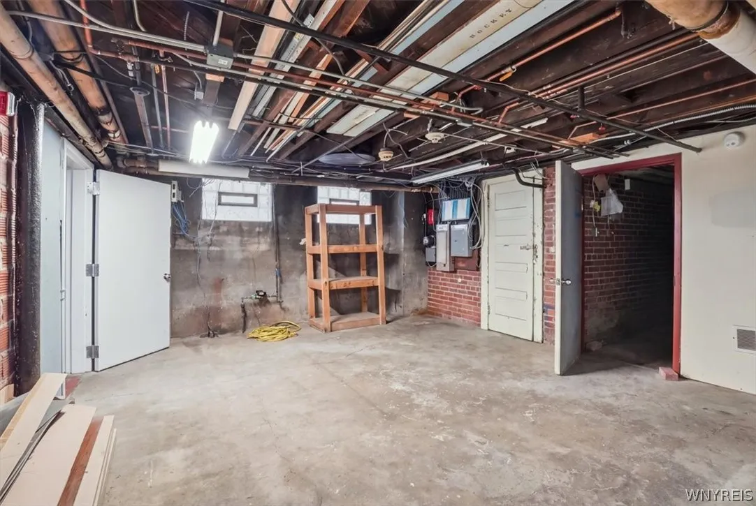 2452 Delaware Avenue, Buffalo, New York 14216, Buffalo, New York 14216, 7 Bedroom Bedrooms, 14 Room Rooms,2 BathroomBathrooms,Residential,For Sale,2452 Delaware Avenue, Buffalo, New York 14216,0,B1708702