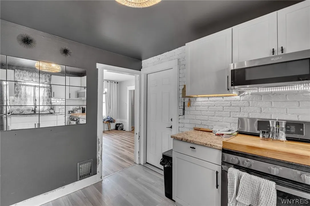 199 Tacoma Avenue, Buffalo, New York 14216, Buffalo, New York 14216, 6 Bedroom Bedrooms, ,2 BathroomBathrooms,Residential,For Sale,199 Tacoma Avenue, Buffalo, New York 14216,0,B1709056