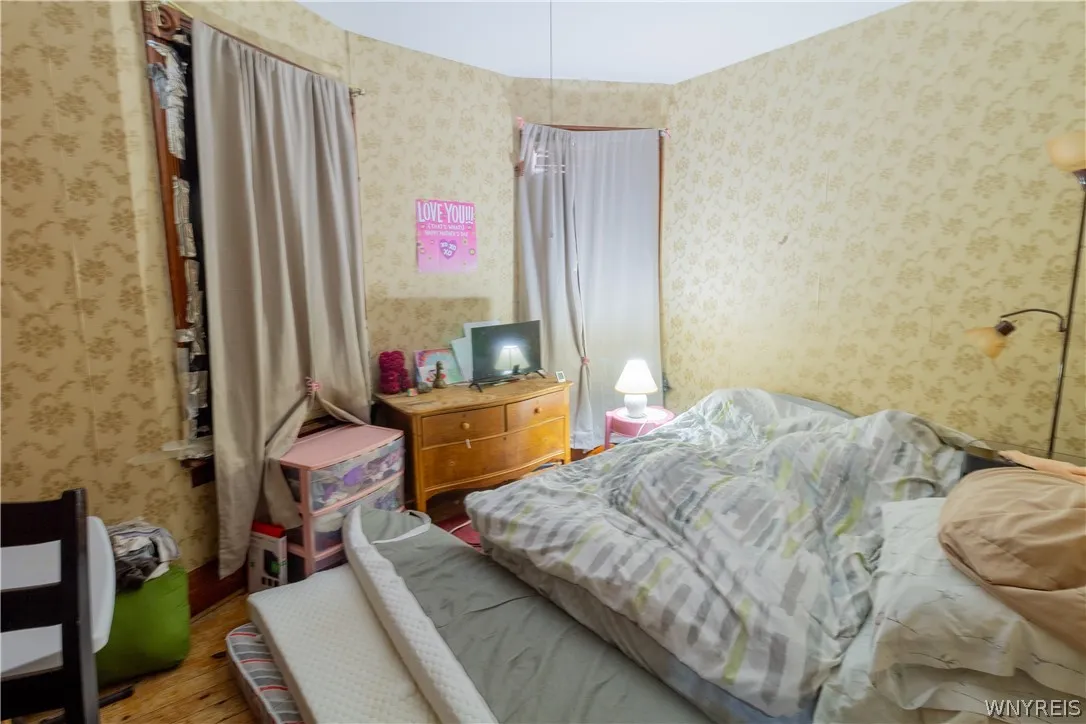 236 Barton Street, Buffalo, New York 14213, Buffalo, New York 14213, 4 Bedroom Bedrooms, 10 Room Rooms,1 BathroomBathrooms,Residential,For Sale,236 Barton Street, Buffalo, New York 14213,0,B1709033