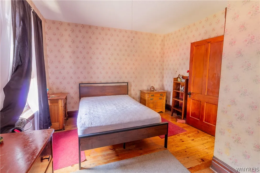236 Barton Street, Buffalo, New York 14213, Buffalo, New York 14213, 4 Bedroom Bedrooms, 10 Room Rooms,1 BathroomBathrooms,Residential,For Sale,236 Barton Street, Buffalo, New York 14213,0,B1709033