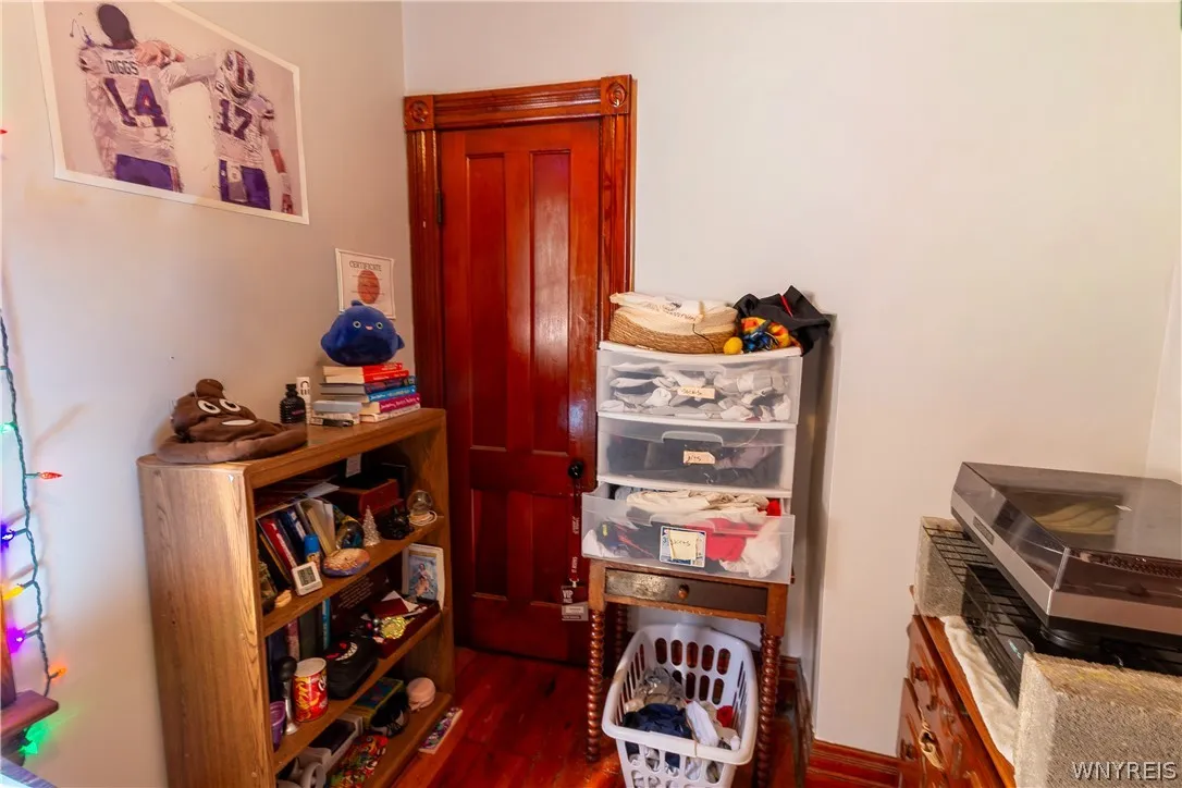 236 Barton Street, Buffalo, New York 14213, Buffalo, New York 14213, 4 Bedroom Bedrooms, 10 Room Rooms,1 BathroomBathrooms,Residential,For Sale,236 Barton Street, Buffalo, New York 14213,0,B1709033