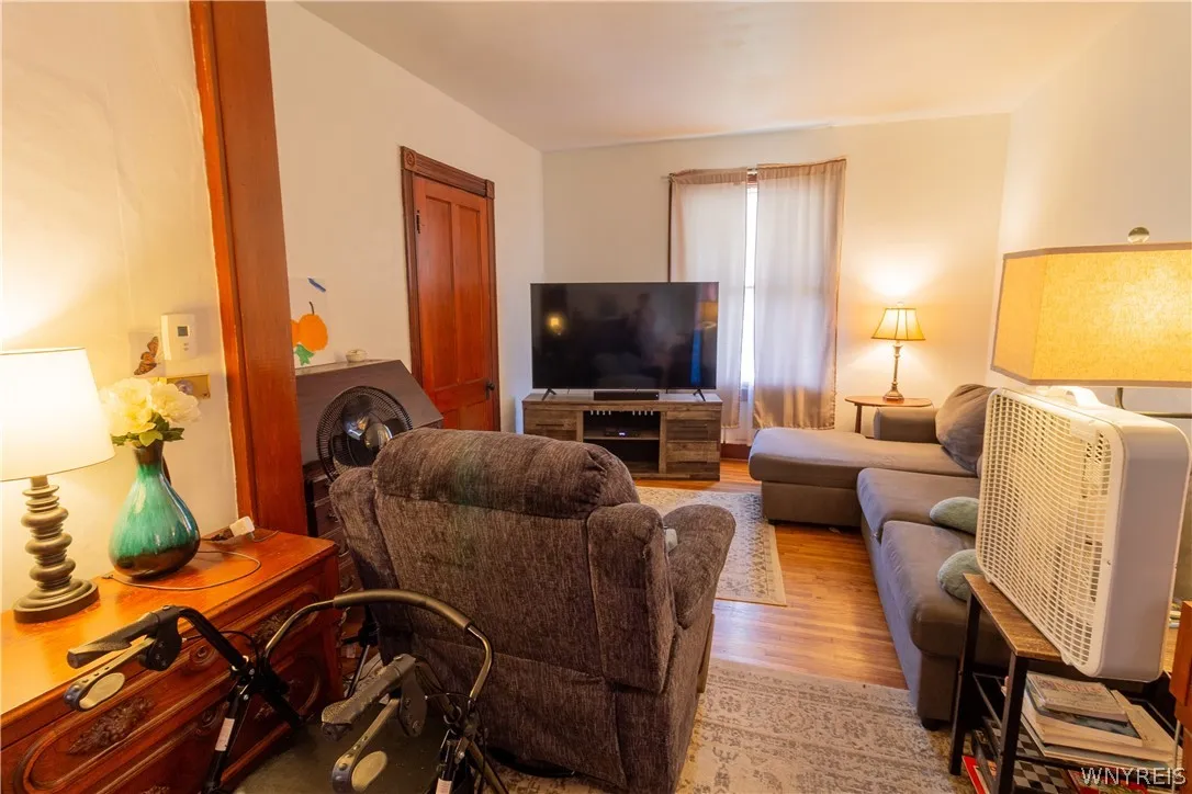 236 Barton Street, Buffalo, New York 14213, Buffalo, New York 14213, 4 Bedroom Bedrooms, 10 Room Rooms,1 BathroomBathrooms,Residential,For Sale,236 Barton Street, Buffalo, New York 14213,0,B1709033