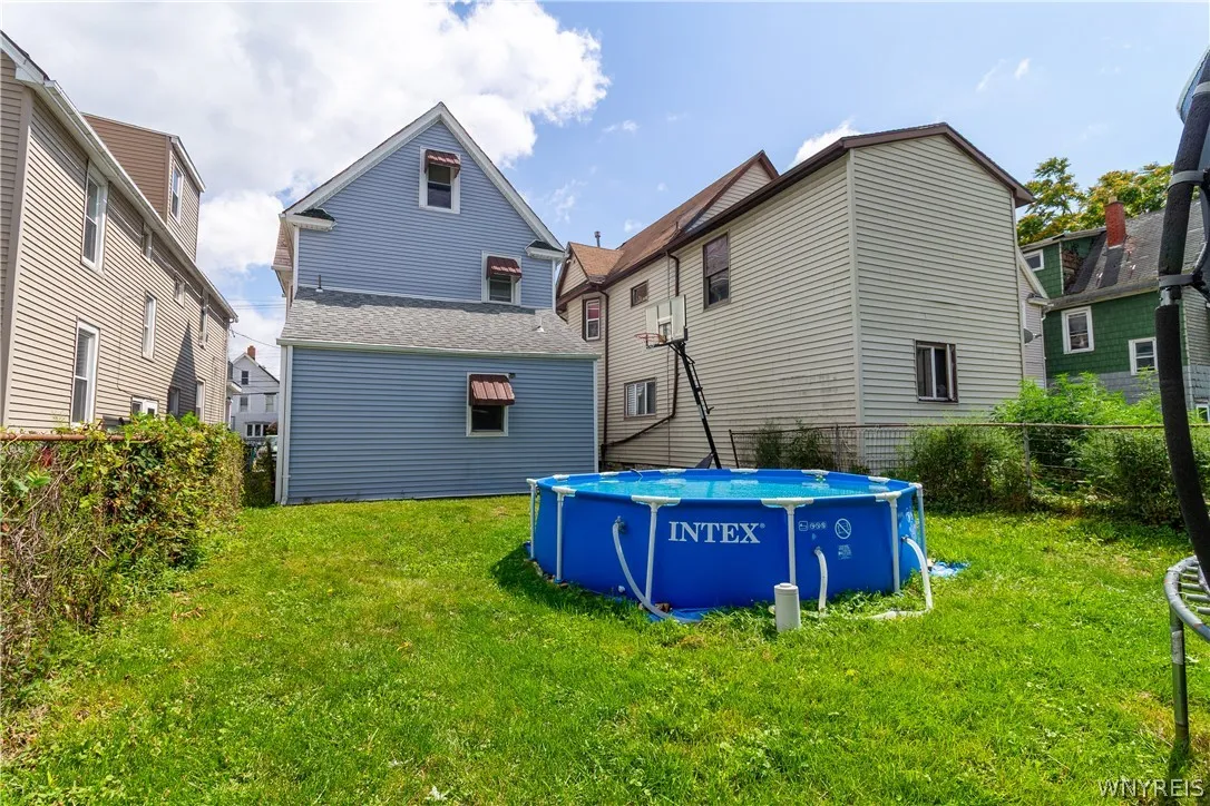 236 Barton Street, Buffalo, New York 14213, Buffalo, New York 14213, 4 Bedroom Bedrooms, 10 Room Rooms,1 BathroomBathrooms,Residential,For Sale,236 Barton Street, Buffalo, New York 14213,0,B1709033