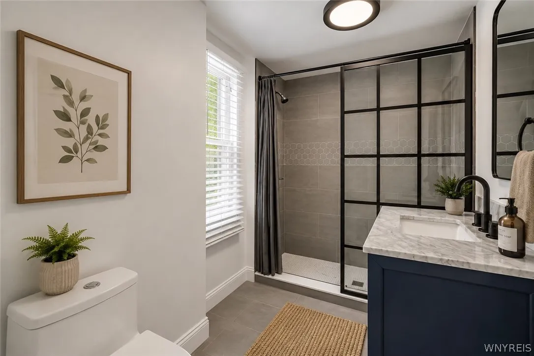 upper full bath