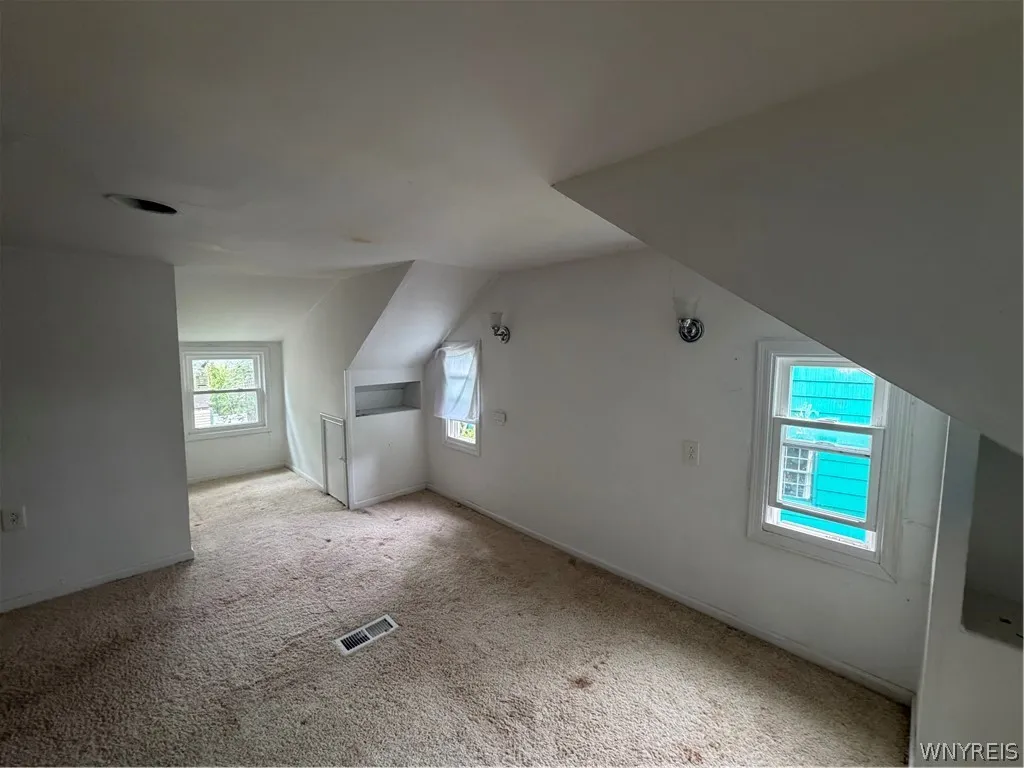 1295 East Park Road, Grand Island, New York 14072, Grand Island, New York 14072, 4 Bedroom Bedrooms, 8 Room Rooms,2 BathroomBathrooms,Residential,For Sale,1295 East Park Road, Grand Island, New York 14072,0,B1709570
