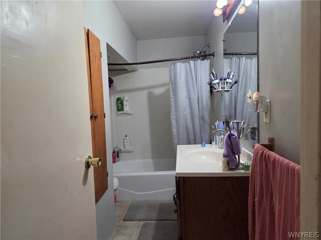 3878 Dartmouth Street, Hamburg, New York 14075, Hamburg, New York 14075, 5 Bedroom Bedrooms, ,2 BathroomBathrooms,Residential,For Sale,3878 Dartmouth Street, Hamburg, New York 14075,0,B1709308
