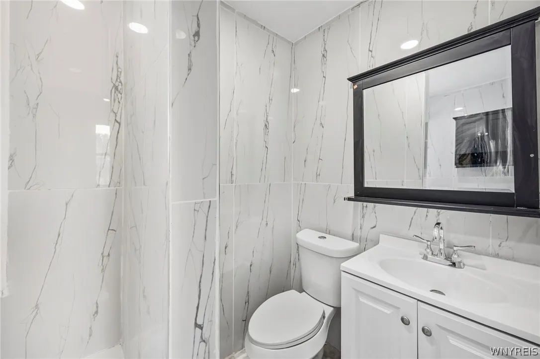 324 Carlton Street, Buffalo, New York 14204, Buffalo, New York 14204, 4 Bedroom Bedrooms, ,2 BathroomBathrooms,Residential,For Sale,324 Carlton Street, Buffalo, New York 14204,0,B1710209