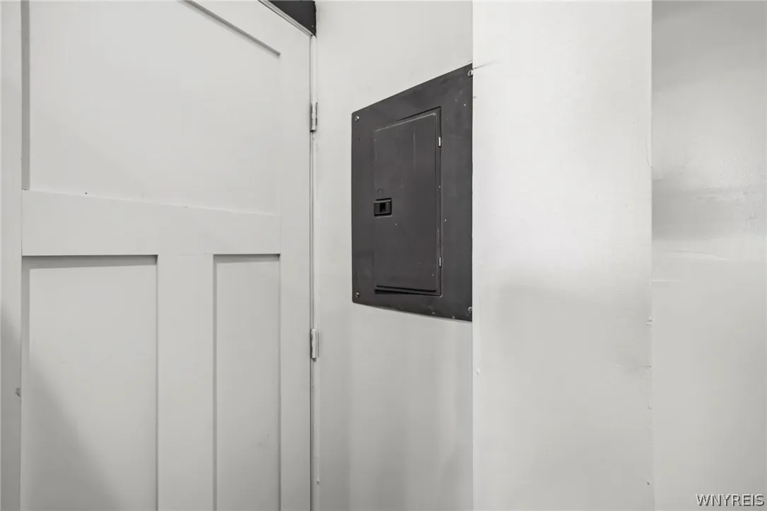 324 Carlton Street, Buffalo, New York 14204, Buffalo, New York 14204, 4 Bedroom Bedrooms, ,2 BathroomBathrooms,Residential,For Sale,324 Carlton Street, Buffalo, New York 14204,0,B1710209