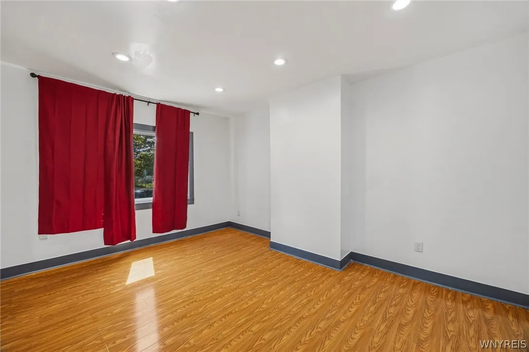 324 Carlton Street, Buffalo, New York 14204, Buffalo, New York 14204, 4 Bedroom Bedrooms, ,2 BathroomBathrooms,Residential,For Sale,324 Carlton Street, Buffalo, New York 14204,0,B1710209