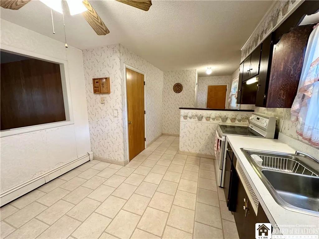 54 Delevan Avenue, Jamestown, New York 14701, Jamestown, New York 14701, 3 Bedroom Bedrooms, 6 Room Rooms,1 BathroomBathrooms,Residential,For Sale,54 Delevan Avenue, Jamestown, New York 14701,0,R1709873