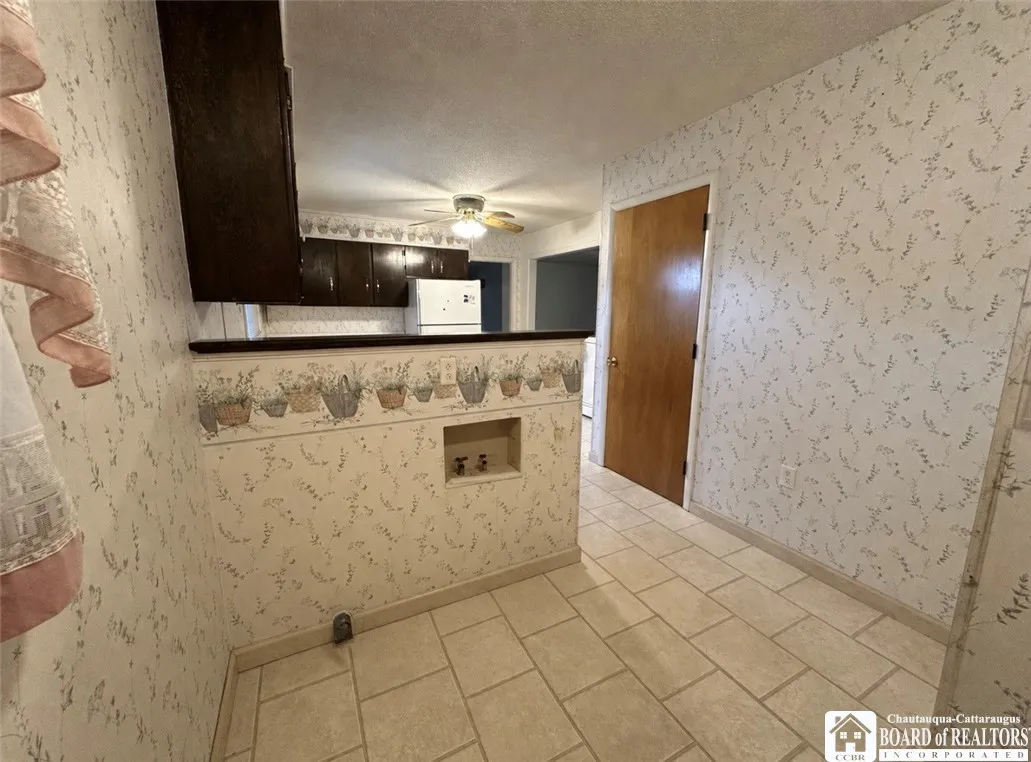 54 Delevan Avenue, Jamestown, New York 14701, Jamestown, New York 14701, 3 Bedroom Bedrooms, 6 Room Rooms,1 BathroomBathrooms,Residential,For Sale,54 Delevan Avenue, Jamestown, New York 14701,0,R1709873