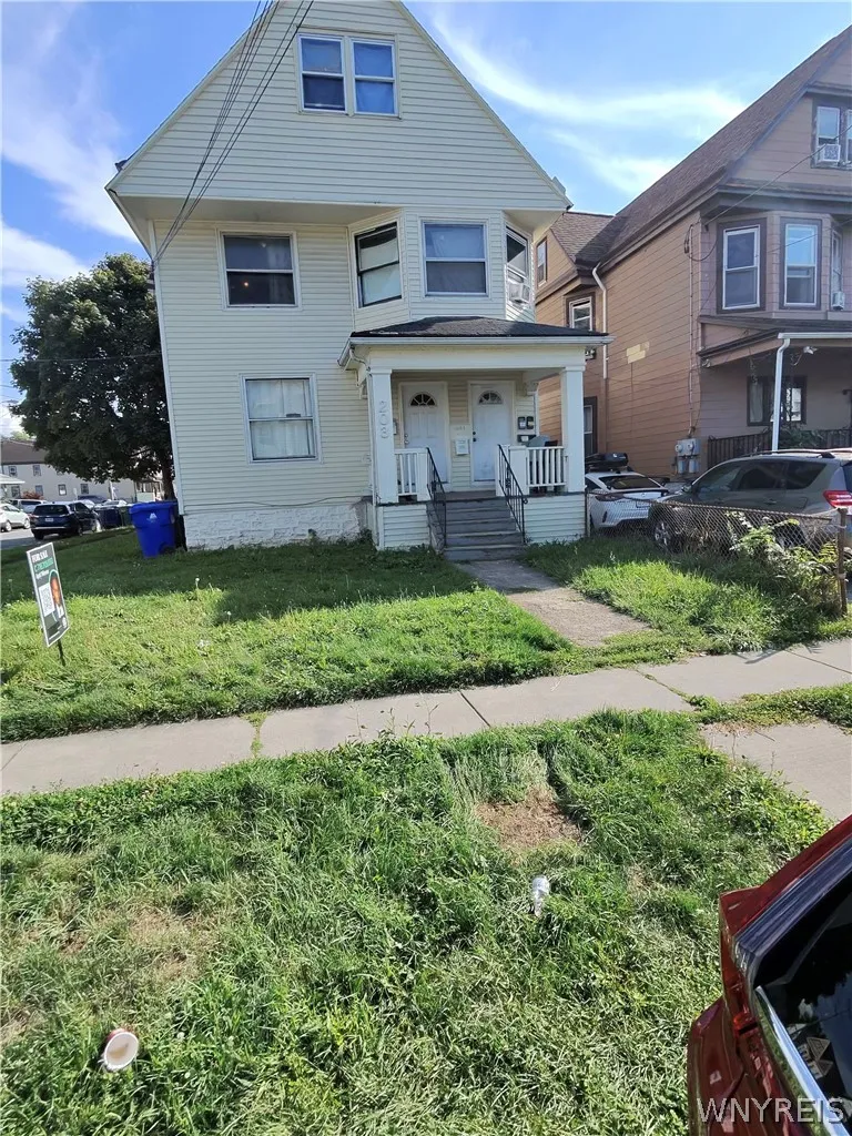 203 Auburn Avenue, Buffalo, New York 14213, Buffalo, New York 14213, 5 Bedroom Bedrooms, ,Multi Family,For Sale,203 Auburn Avenue, Buffalo, New York 14213,0,B1710263