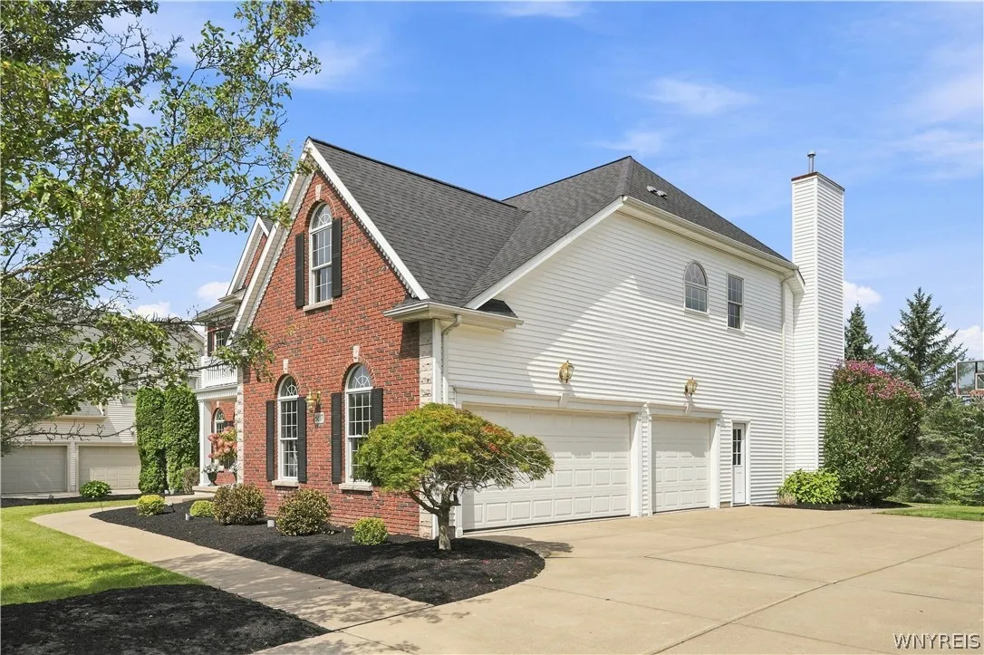 8817 Stonebriar Drive, Clarence, New York 14032, Clarence, New York 14032, 4 Bedroom Bedrooms, 10 Room Rooms,2 BathroomBathrooms,Residential,For Sale,8817 Stonebriar Drive, Clarence, New York 14032,0,B1709739