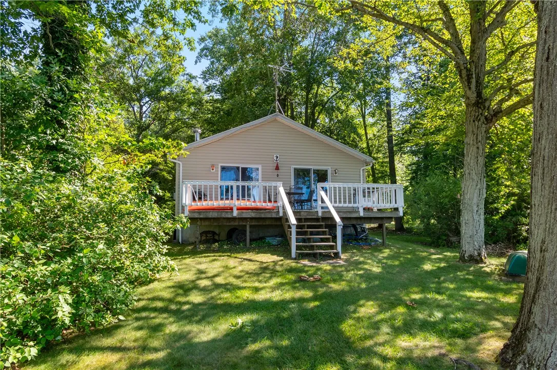 6925 Emerald Point Road, Sodus, New York 14555, Sodus, New York 14555, 2 Bedroom Bedrooms, 5 Room Rooms,1 BathroomBathrooms,Residential,Closed,6925 Emerald Point Road, Sodus, New York 14555,0,R1709935