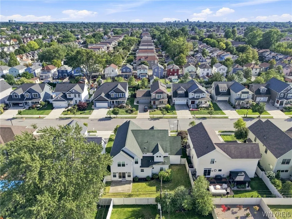 70 Rachel Vincent, Buffalo, New York 14216, Buffalo, New York 14216, 4 Bedroom Bedrooms, 8 Room Rooms,2 BathroomBathrooms,Residential,For Sale,70 Rachel Vincent, Buffalo, New York 14216,0,B1710353