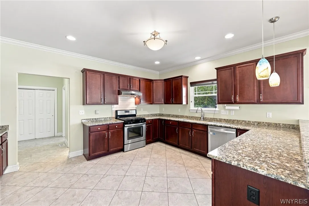 70 Rachel Vincent, Buffalo, New York 14216, Buffalo, New York 14216, 4 Bedroom Bedrooms, 8 Room Rooms,2 BathroomBathrooms,Residential,For Sale,70 Rachel Vincent, Buffalo, New York 14216,0,B1710353