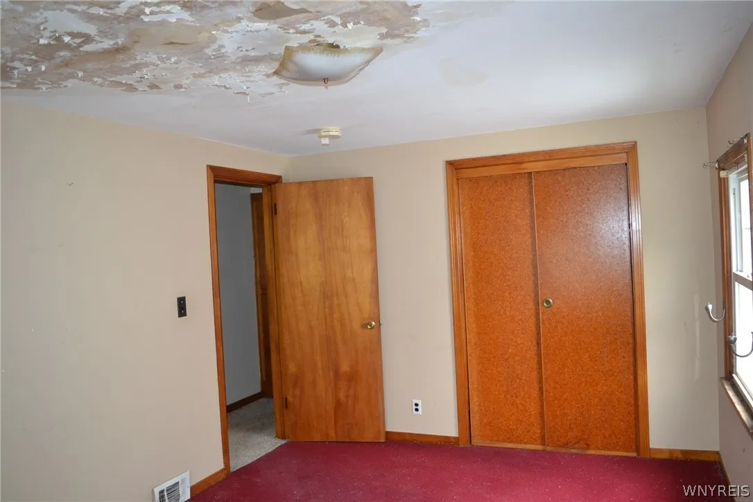 316 Oakvale Boulevard, Tonawanda, New York 14223, Tonawanda, New York 14223, 3 Bedroom Bedrooms, 7 Room Rooms,2 BathroomBathrooms,Residential,For Sale,316 Oakvale Boulevard, Tonawanda, New York 14223,0,B1710827