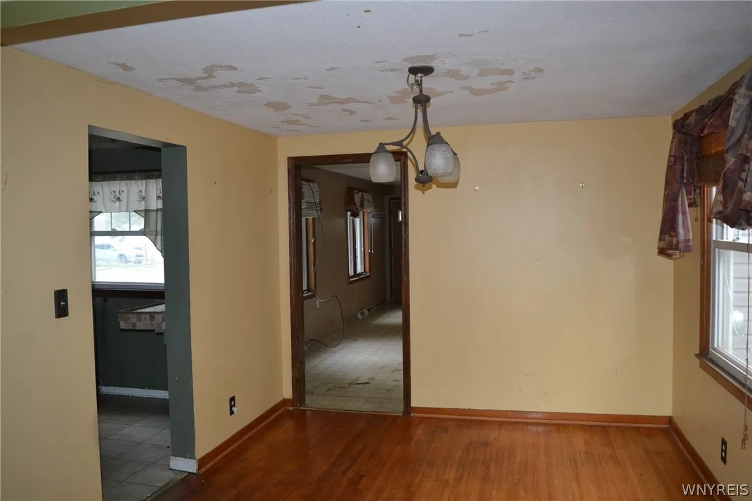 316 Oakvale Boulevard, Tonawanda, New York 14223, Tonawanda, New York 14223, 3 Bedroom Bedrooms, 7 Room Rooms,2 BathroomBathrooms,Residential,For Sale,316 Oakvale Boulevard, Tonawanda, New York 14223,0,B1710827