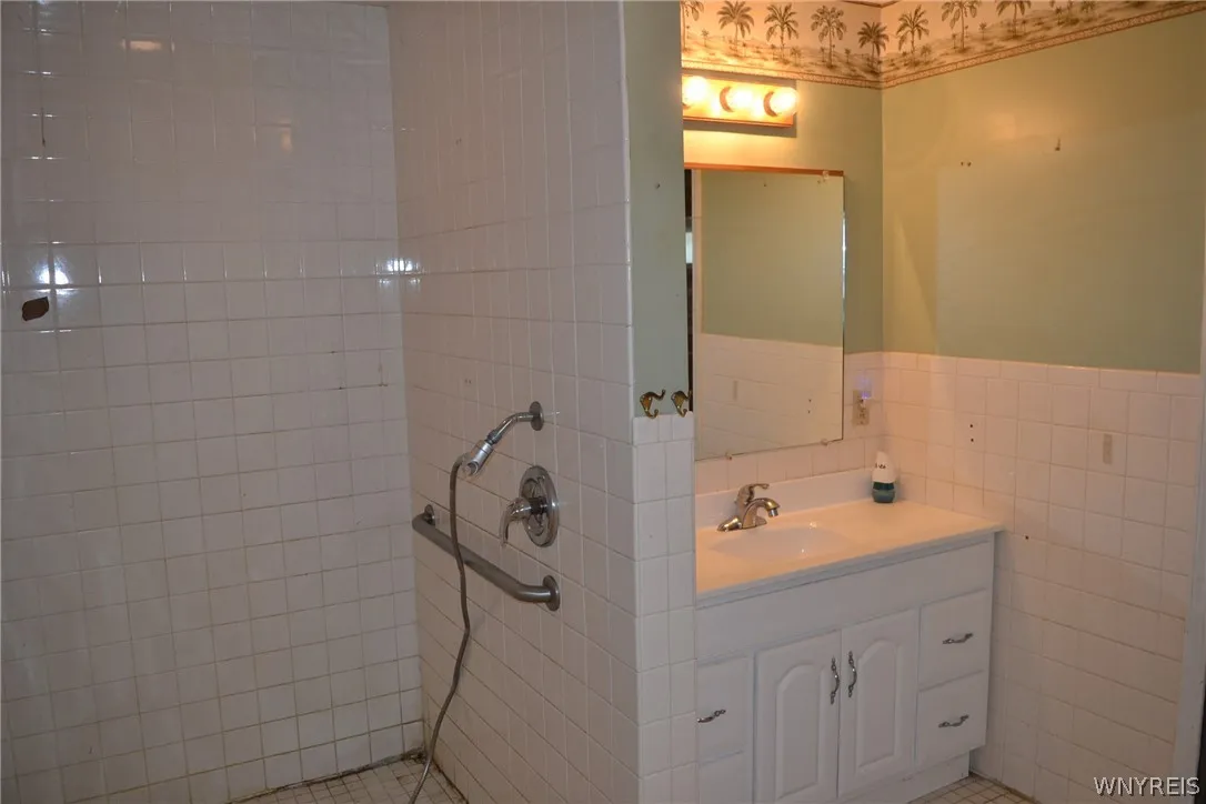 316 Oakvale Boulevard, Tonawanda, New York 14223, Tonawanda, New York 14223, 3 Bedroom Bedrooms, 7 Room Rooms,2 BathroomBathrooms,Residential,For Sale,316 Oakvale Boulevard, Tonawanda, New York 14223,0,B1710827