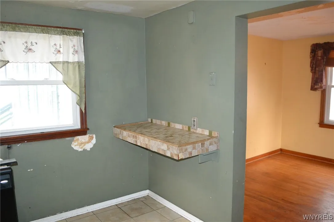 316 Oakvale Boulevard, Tonawanda, New York 14223, Tonawanda, New York 14223, 3 Bedroom Bedrooms, 7 Room Rooms,2 BathroomBathrooms,Residential,For Sale,316 Oakvale Boulevard, Tonawanda, New York 14223,0,B1710827