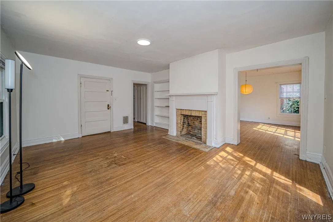 346 Woodward Avenue, Buffalo, New York 14214, Buffalo, New York 14214, 6 Bedroom Bedrooms, ,3 BathroomBathrooms,Residential,For Sale,346 Woodward Avenue, Buffalo, New York 14214,0,B1709920