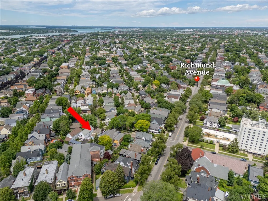 384 Summer Street, Buffalo, New York 14213, Buffalo, New York 14213, 2 Bedroom Bedrooms, 4 Room Rooms,2 BathroomBathrooms,Residential Lease,For Rent,384 Summer Street, Buffalo, New York 14213,0,B1711303